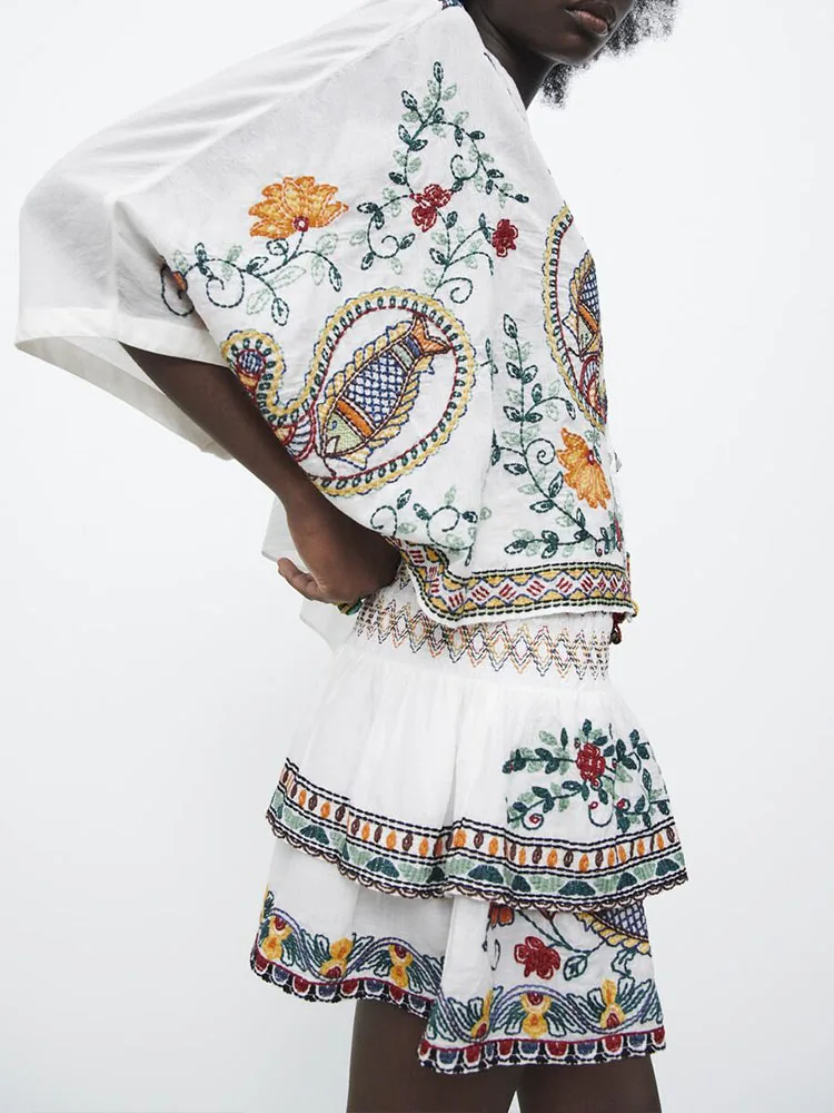 ZA naujas moterų etninės stiliaus laukinių sunkiosios pramonės siuvinėjimo elastiniai marškinėliai + ruožas juosmeniu susiėmę klubo aukšto juosmens mini sijonas Nuotrauka 3